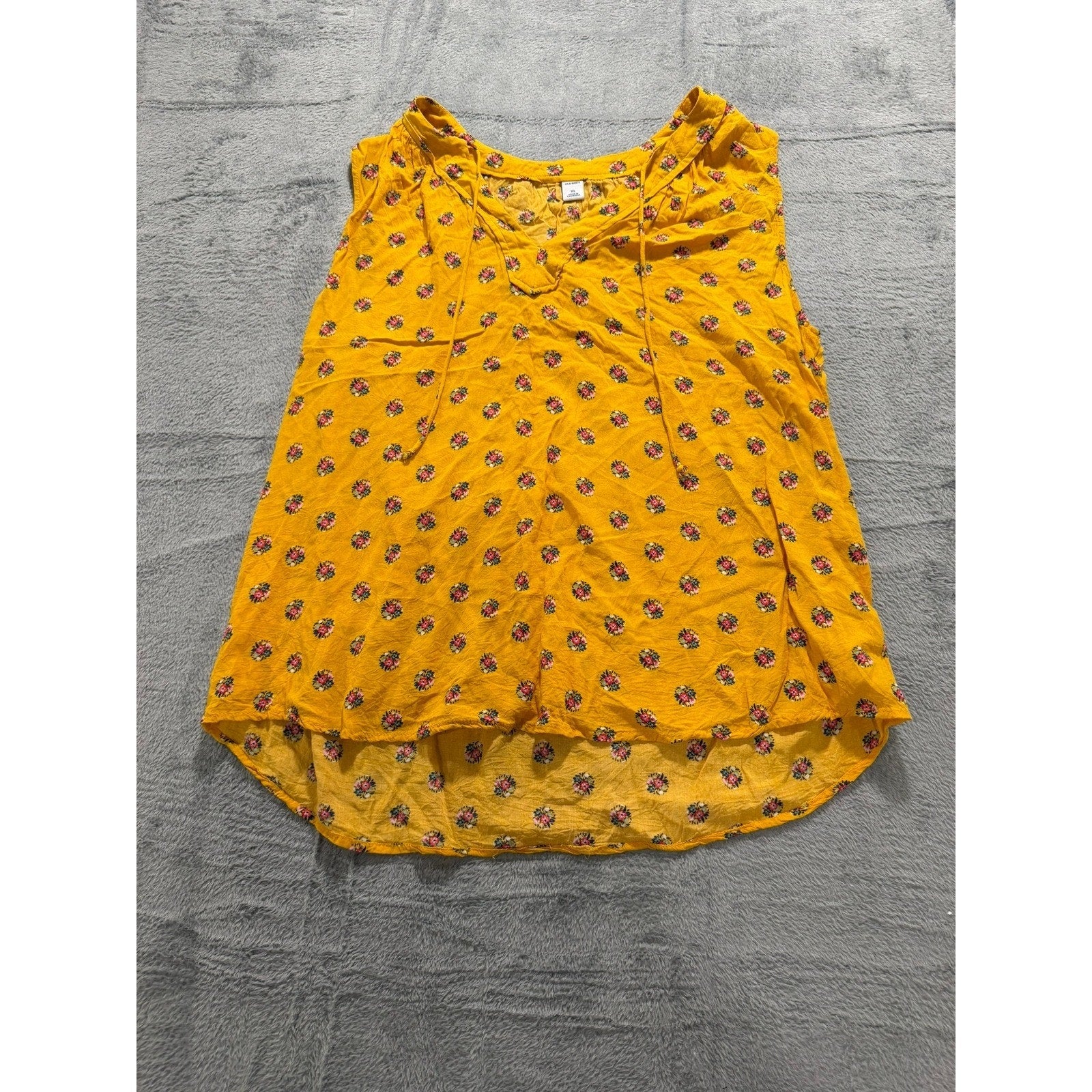 Old Navy Womens XL Mustard Yellow Floral Split Neck Tie Sleeveless Blouse Top