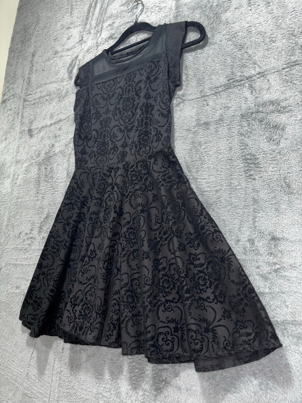 B Tween Girls 14/16 Black Damask Flocked Fit and Flare Dress Sleeveless Party