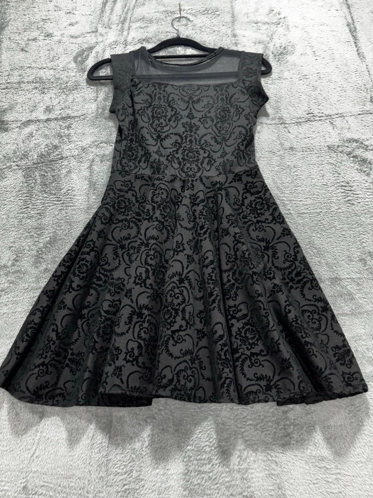 B Tween Girls 14/16 Black Damask Flocked Fit and Flare Dress Sleeveless Party