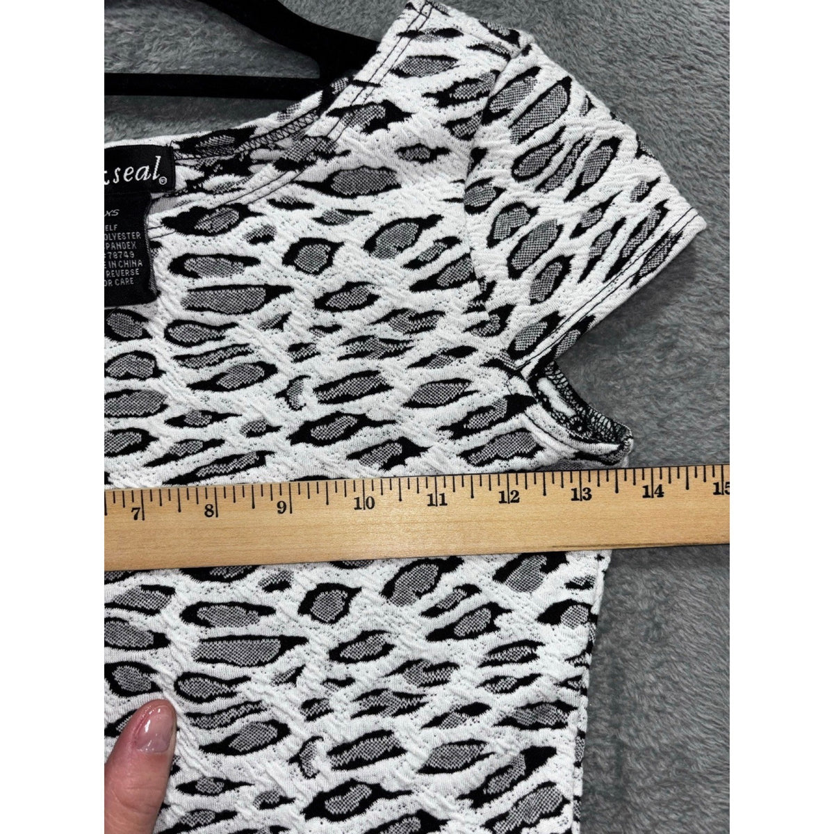 Wet Seal XS White Gray Leopard Skater Dress Womens Casual
