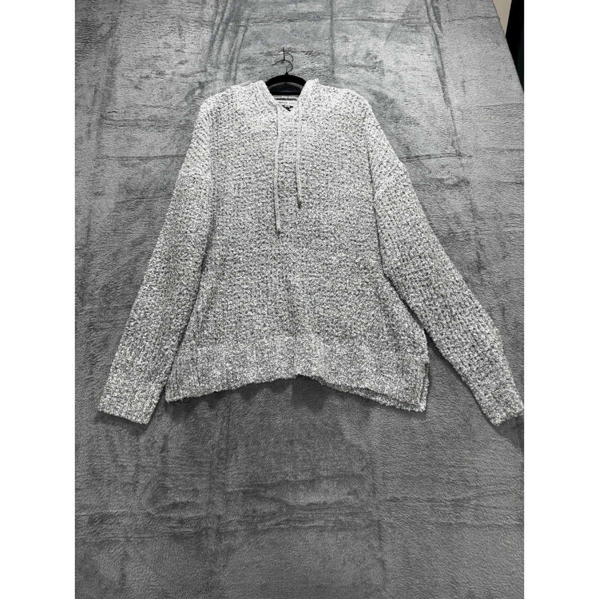 Absolutely Famous XL Gray Womens Pullover Hoodie Sweater Cozy Casual Relaxed Fit