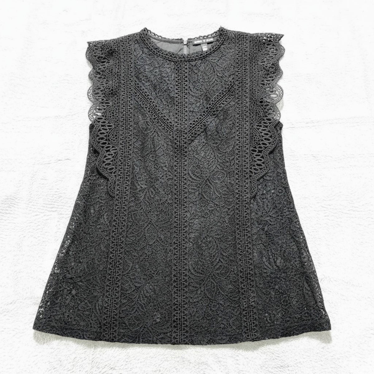 Cable & Gauge L Black Lace Sleeveless Top Womens Boho Cottagecore Scalloped Trim