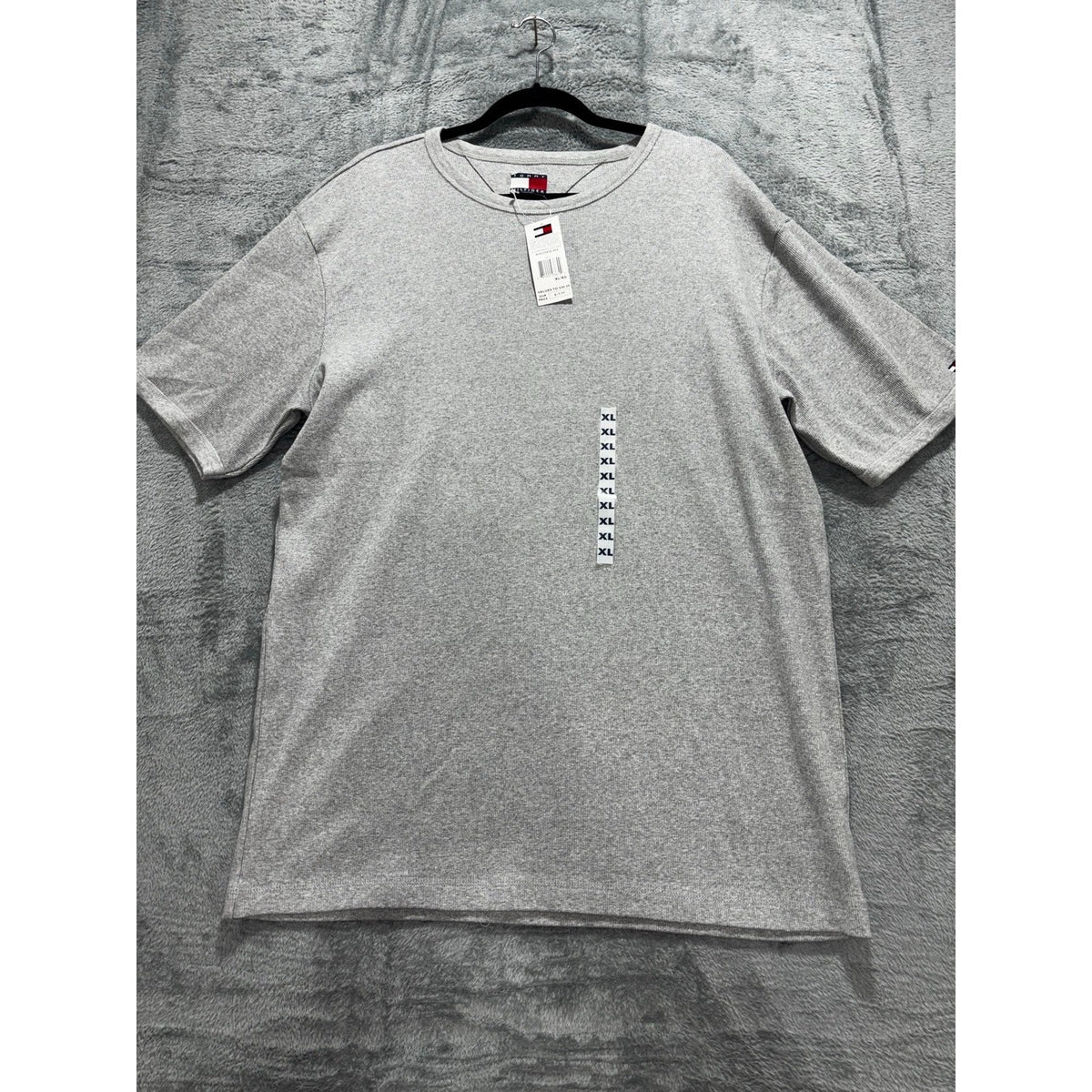 Tommy Hilfiger XL Gray Crewneck Short Sleeve Tee Casual Athleisure Preppy