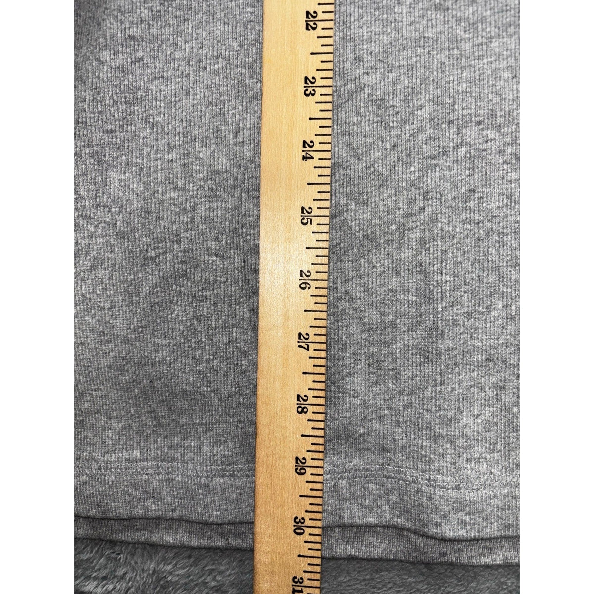 Tommy Hilfiger XL Gray Crewneck Short Sleeve Tee Casual Athleisure Preppy