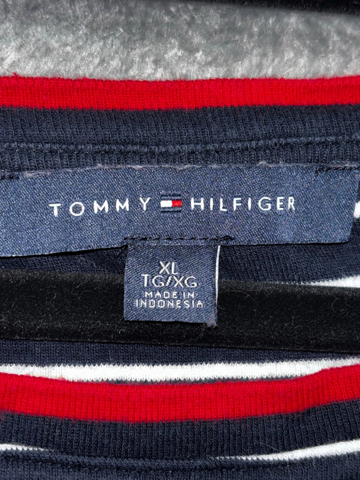 Tommy Hilfiger Womens XL Navy White Red Striped Tee Casual Preppy