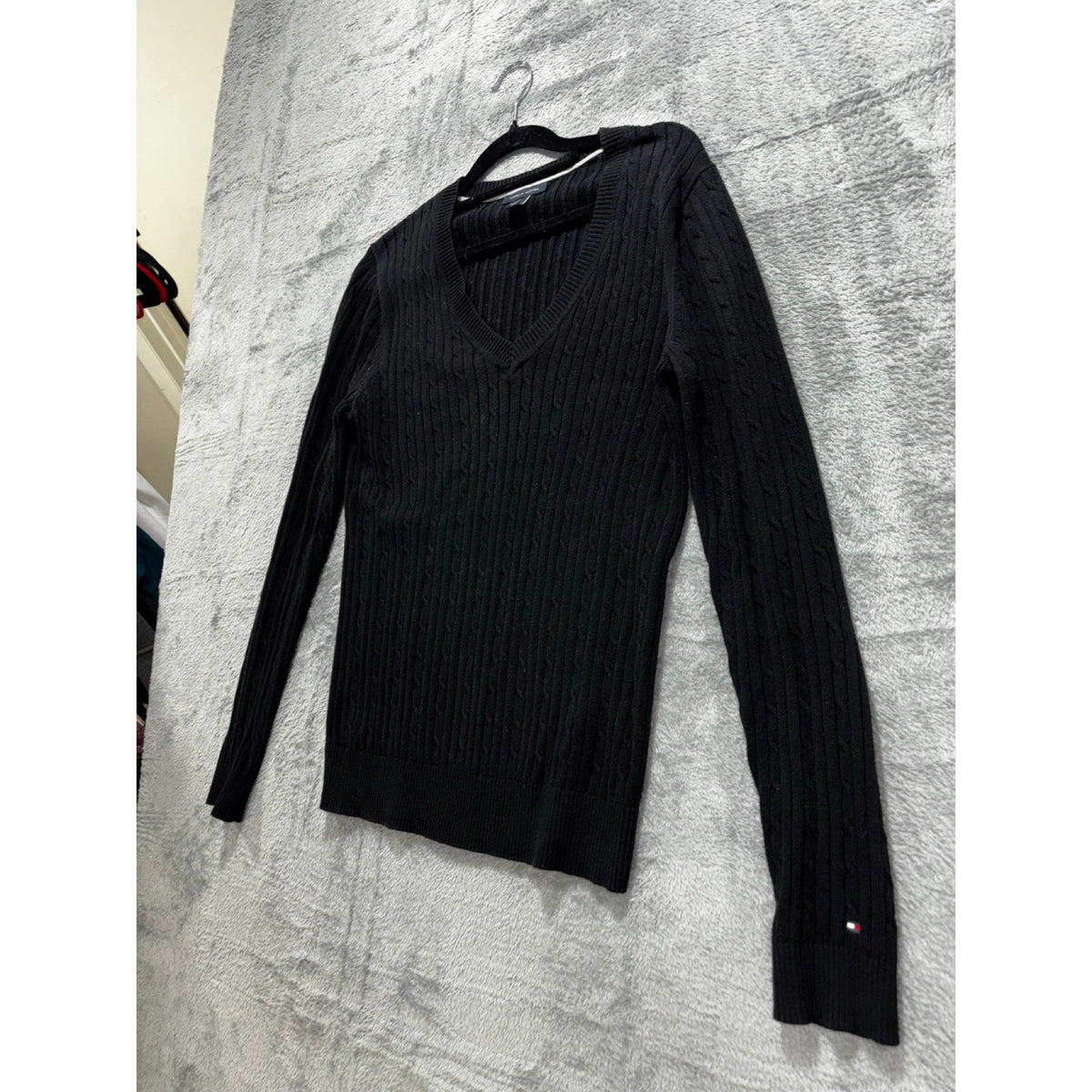 Tommy Hilfiger M Black Cable Knit V-Neck Sweater Womens Preppy Casual