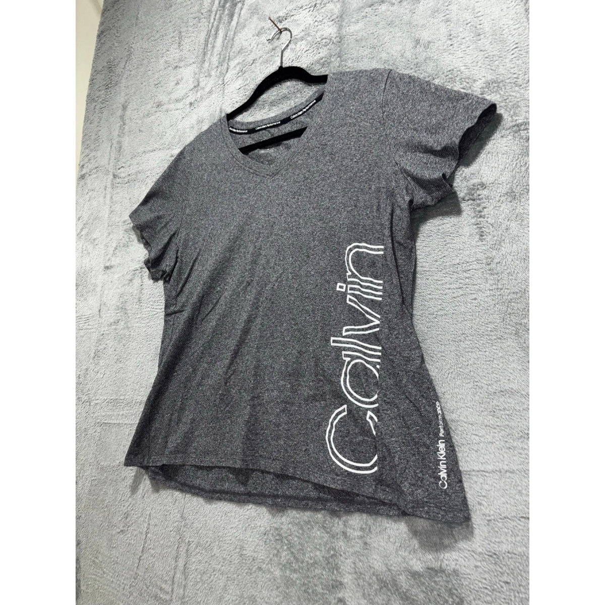 Calvin Klein Performance 1X Gray Womens V-Neck Tee Casual Athleisure Shirt