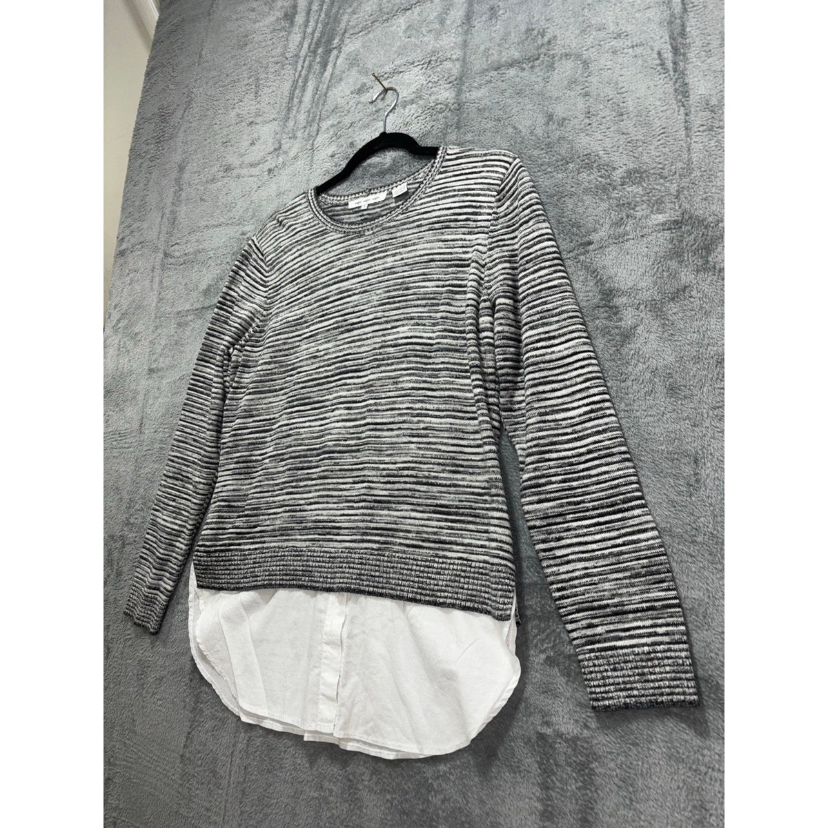 eight eight eight L Womens Black White Striped Layered Crewneck Sweater Casual
