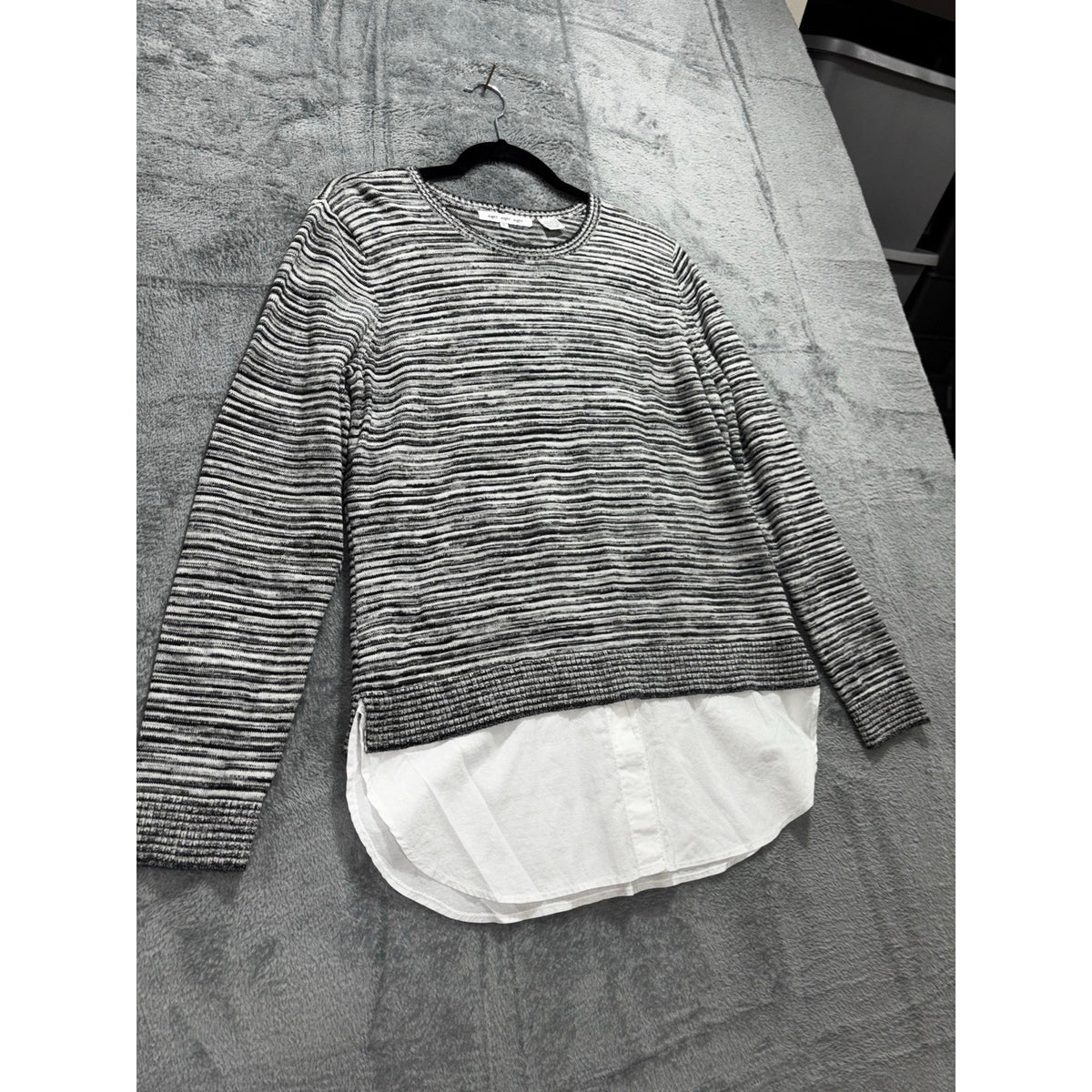 eight eight eight L Womens Black White Striped Layered Crewneck Sweater Casual