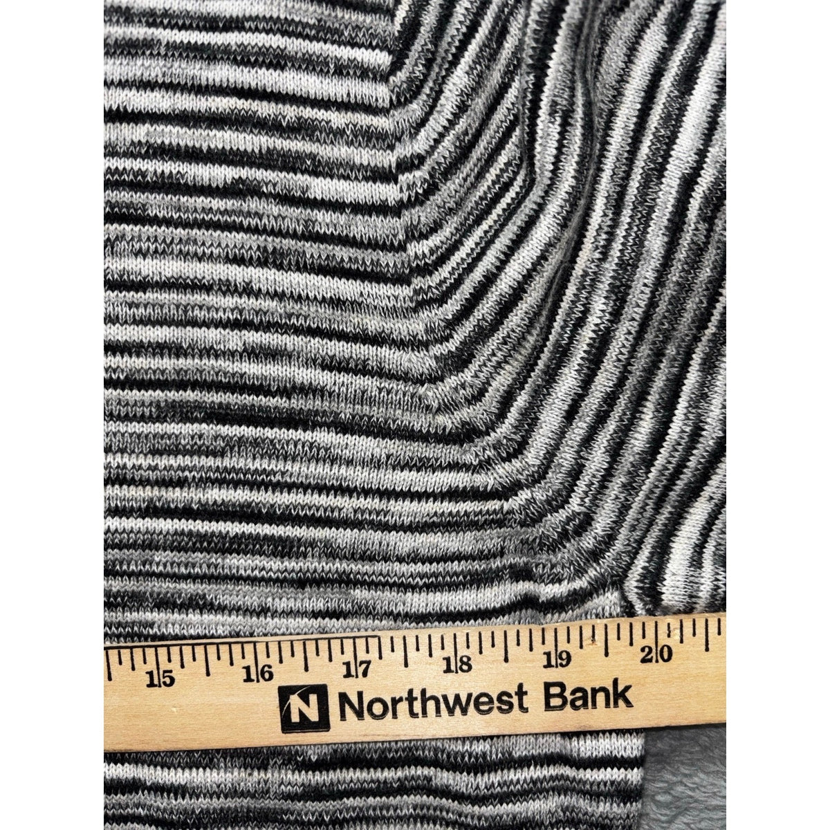 eight eight eight L Womens Black White Striped Layered Crewneck Sweater Casual
