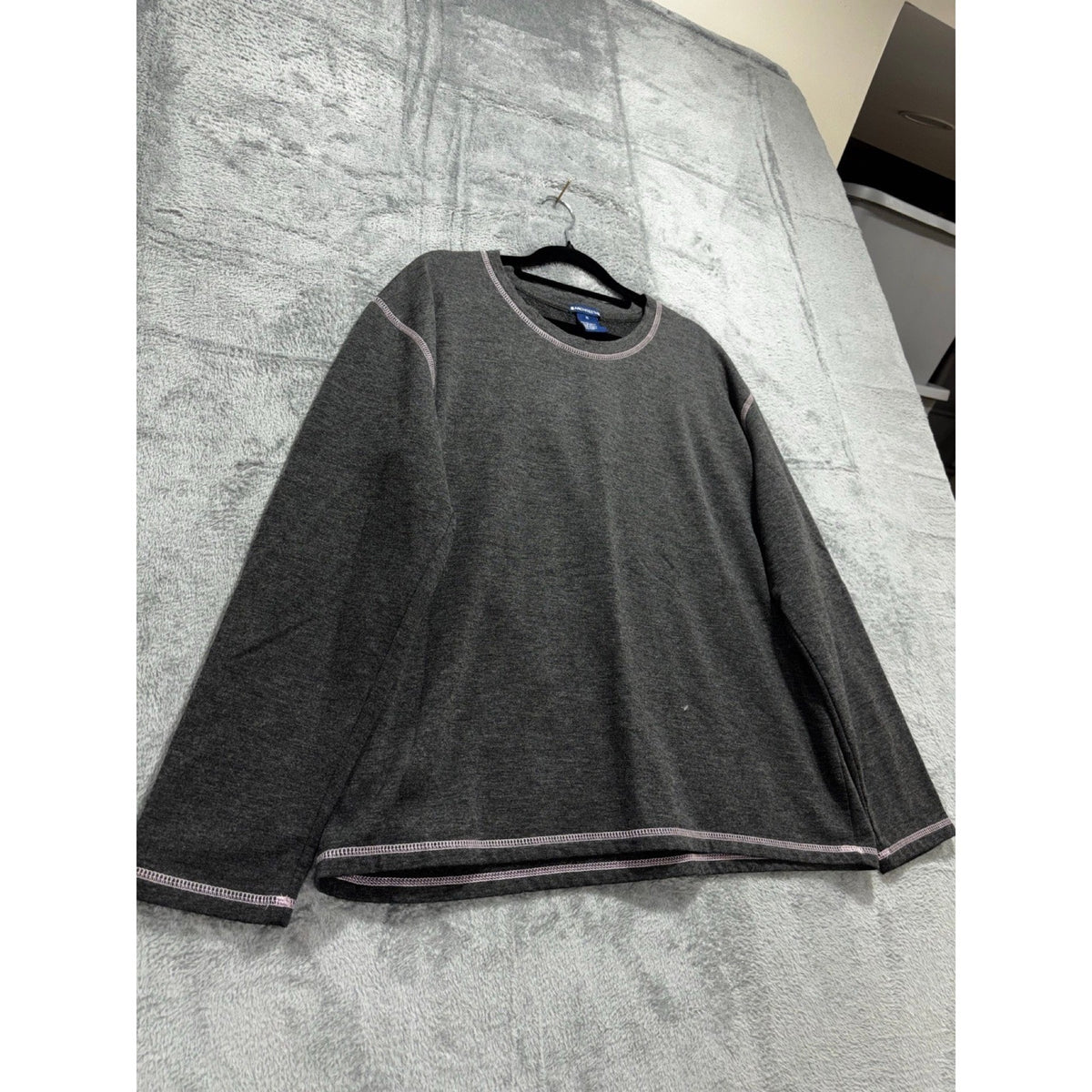 Architect XL Womens Dark Gray Heather Pink Contrast Stitch Crewneck Top Casual
