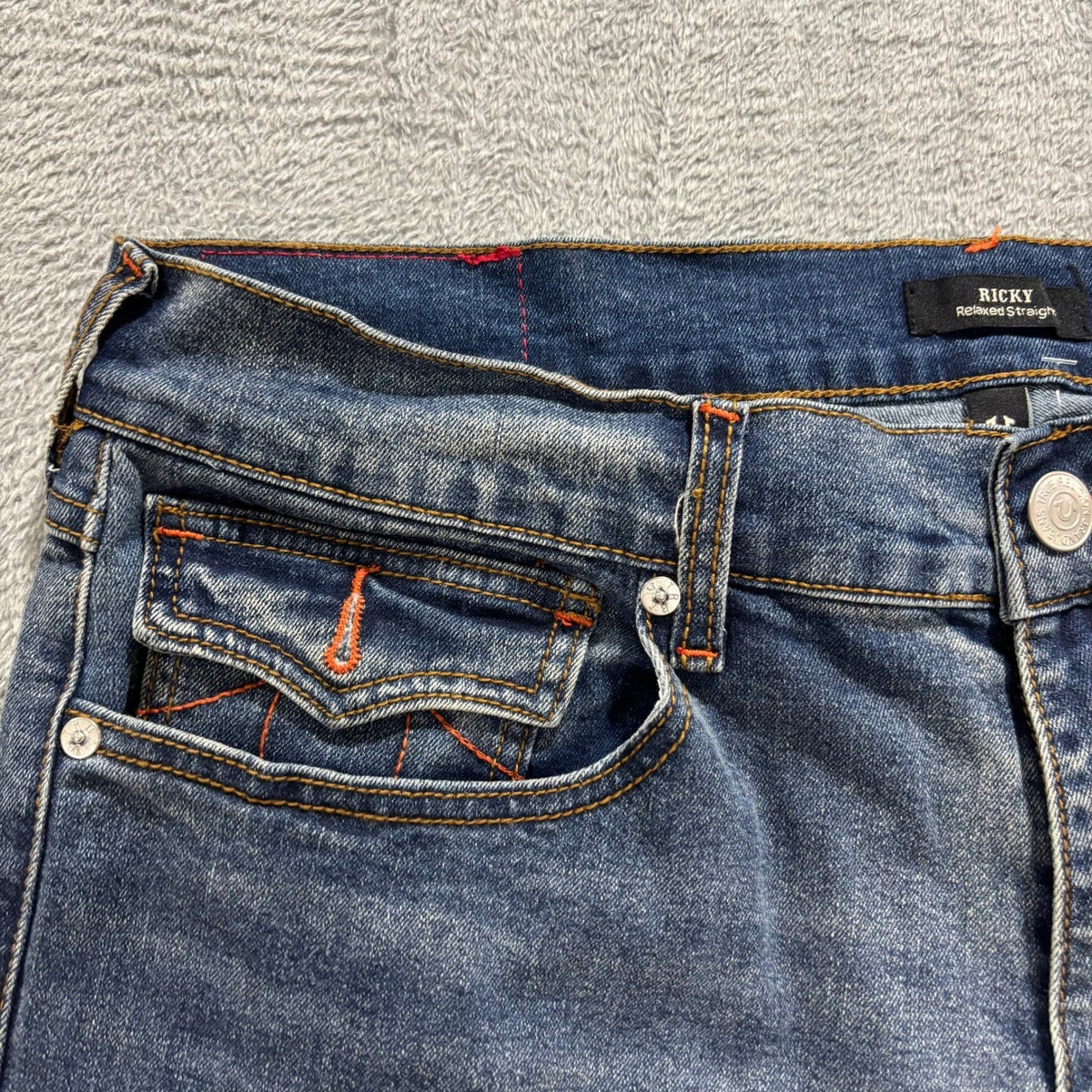 True Religion Ricky Mens 34x34 Blue Relaxed Straight Jeans Flap Pocket Denim Y2K
