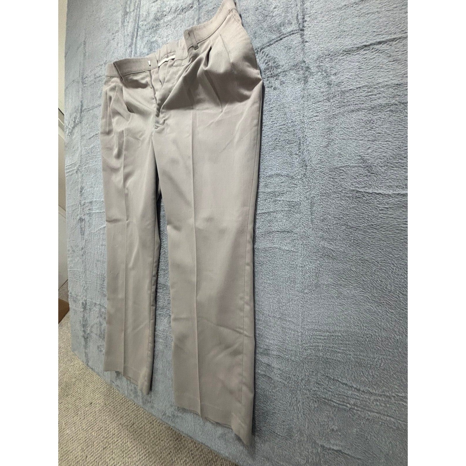 Haggar 38x30 Tan Pleated Dress Pants Mens Gentleman Fit Vintage Preppy Casual