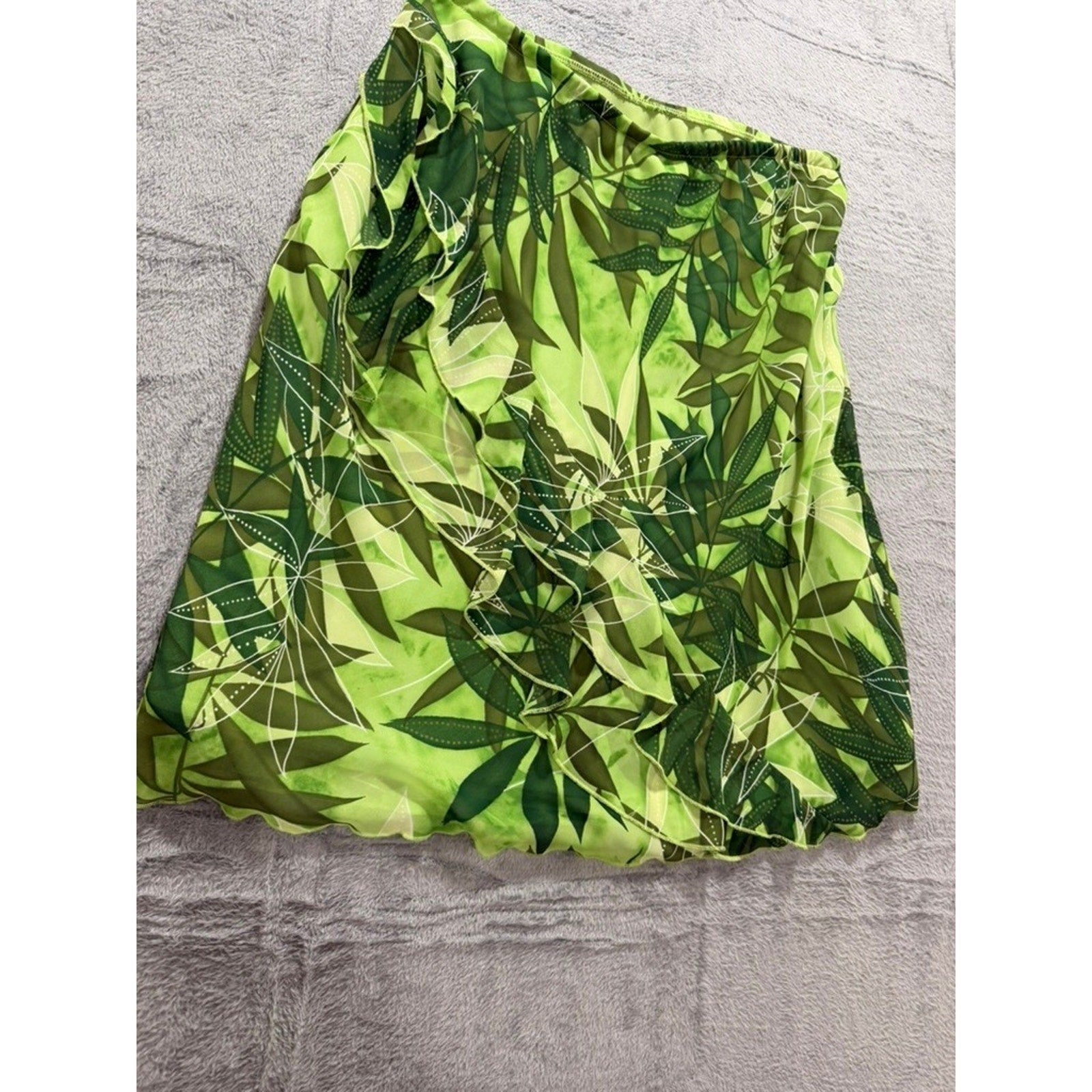 Worthington Green Tropical Leaf Print Ruffle Front Skirt Size 16 Elastic Waist