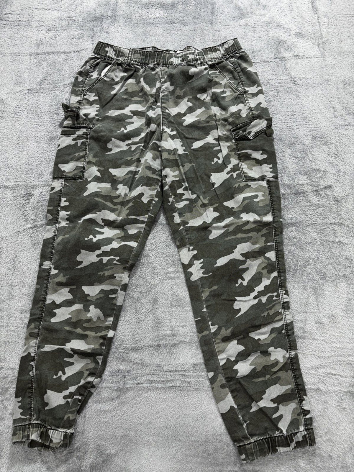 Justice Girls 18 Plus Olive Camo Cargo Joggers Casual Cozy