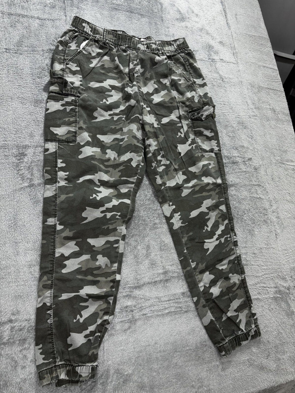 Justice Girls 18 Plus Olive Camo Cargo Joggers Casual Cozy