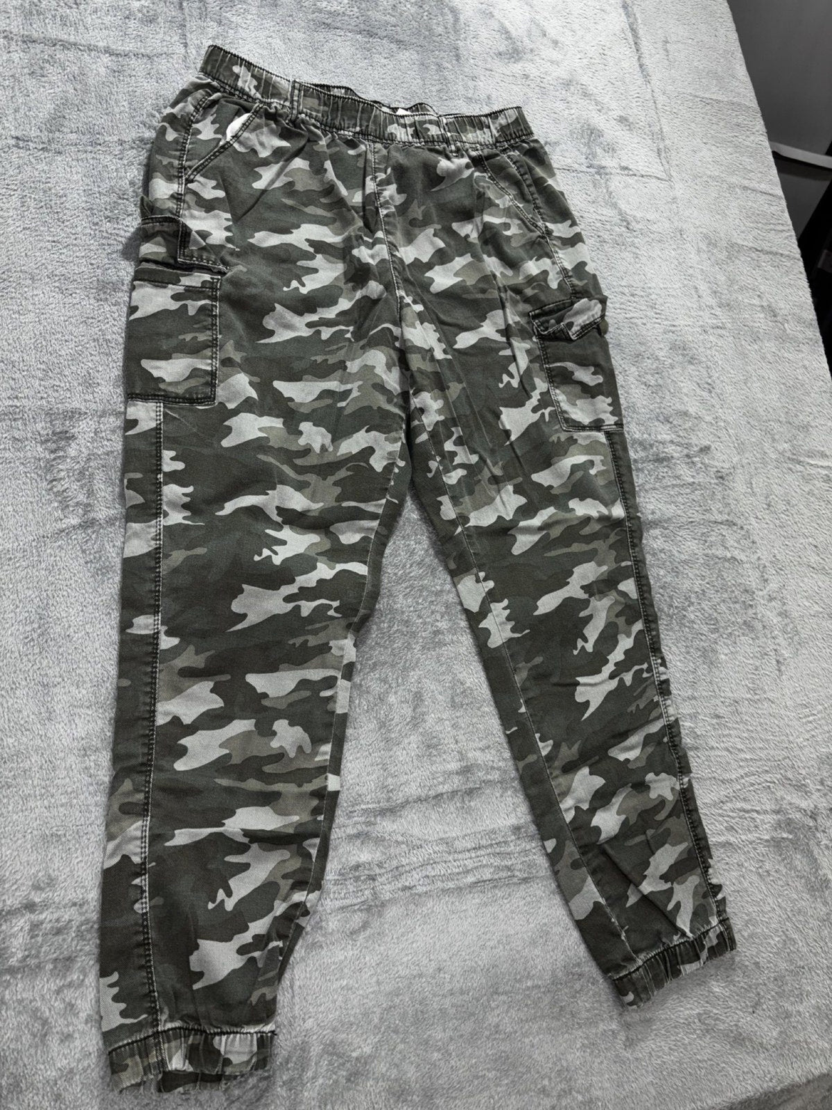 Justice Girls 18 Plus Olive Camo Cargo Joggers Casual Cozy