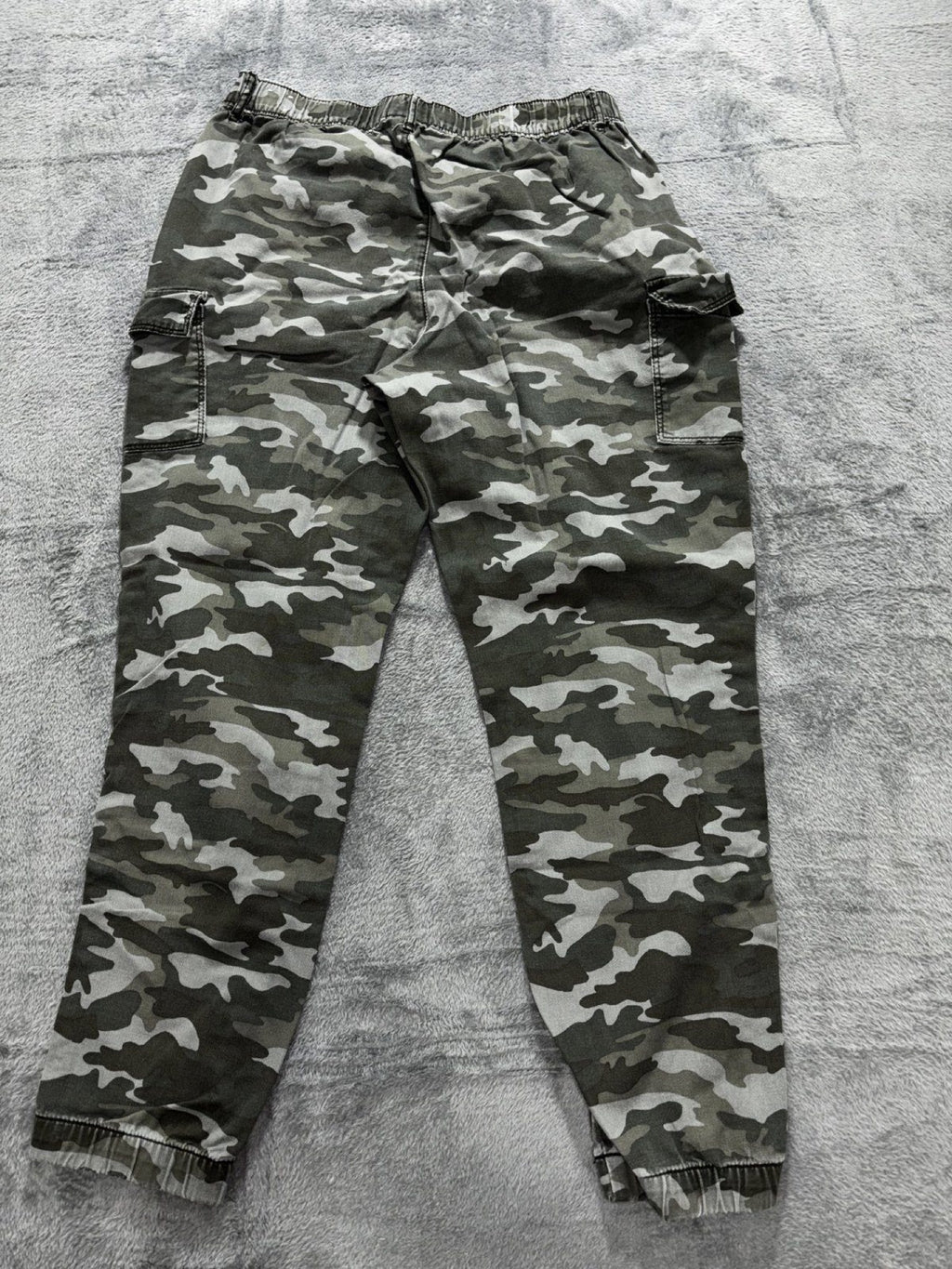 Justice Girls 18 Plus Olive Camo Cargo Joggers Casual Cozy