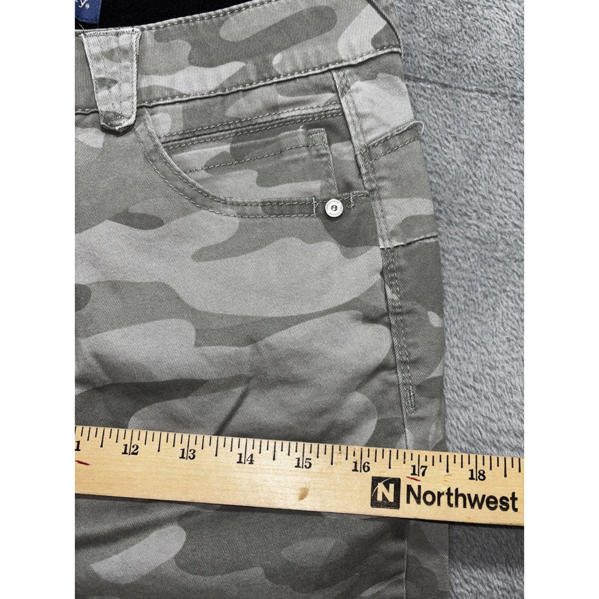 Democracy Womens 8 Gray Camo Skinny Pants Casual Athleisure