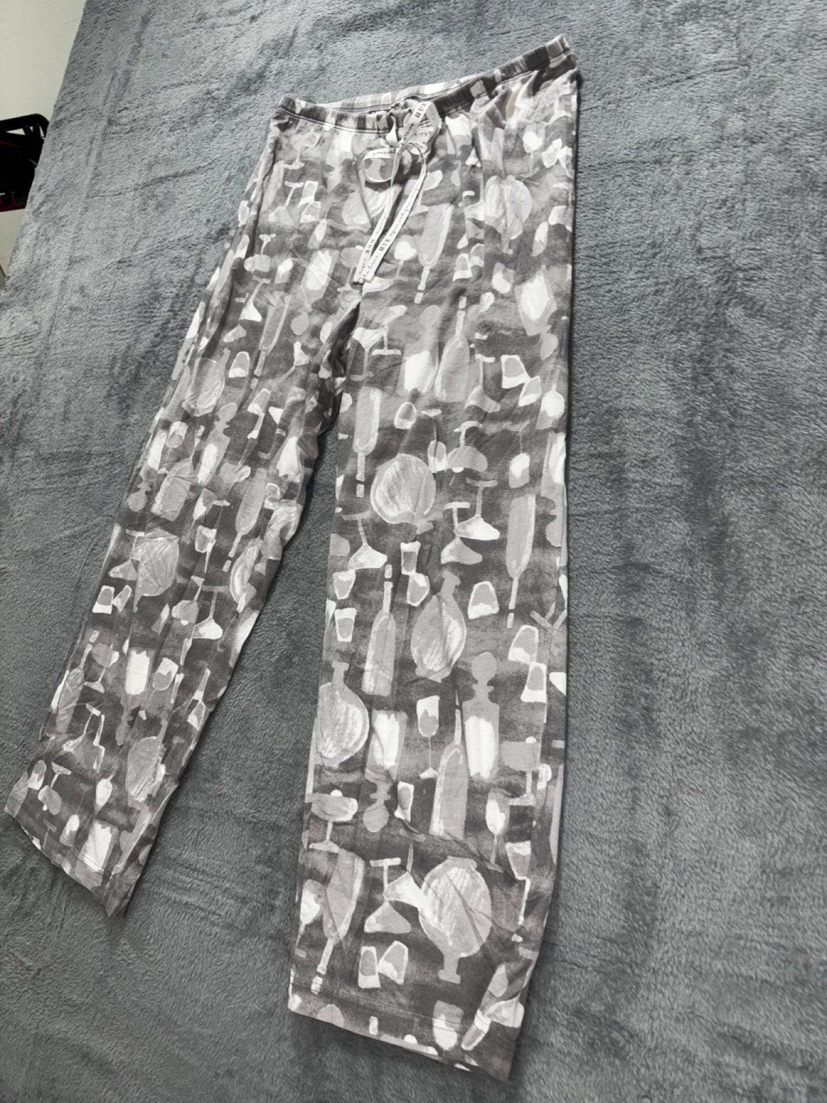 HUE Womens M Gray White Wine Glass Print Pajama Pants Cozy Casual