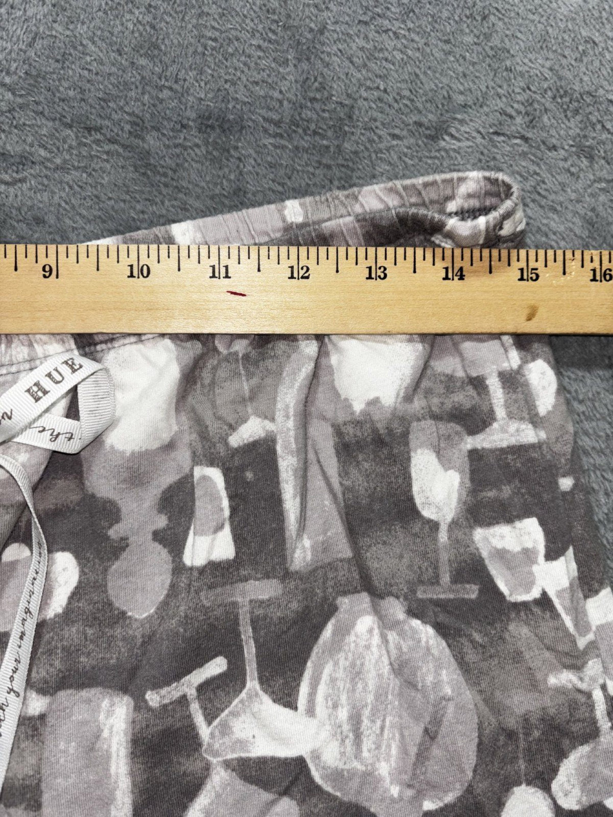 HUE Womens M Gray White Wine Glass Print Pajama Pants Cozy Casual