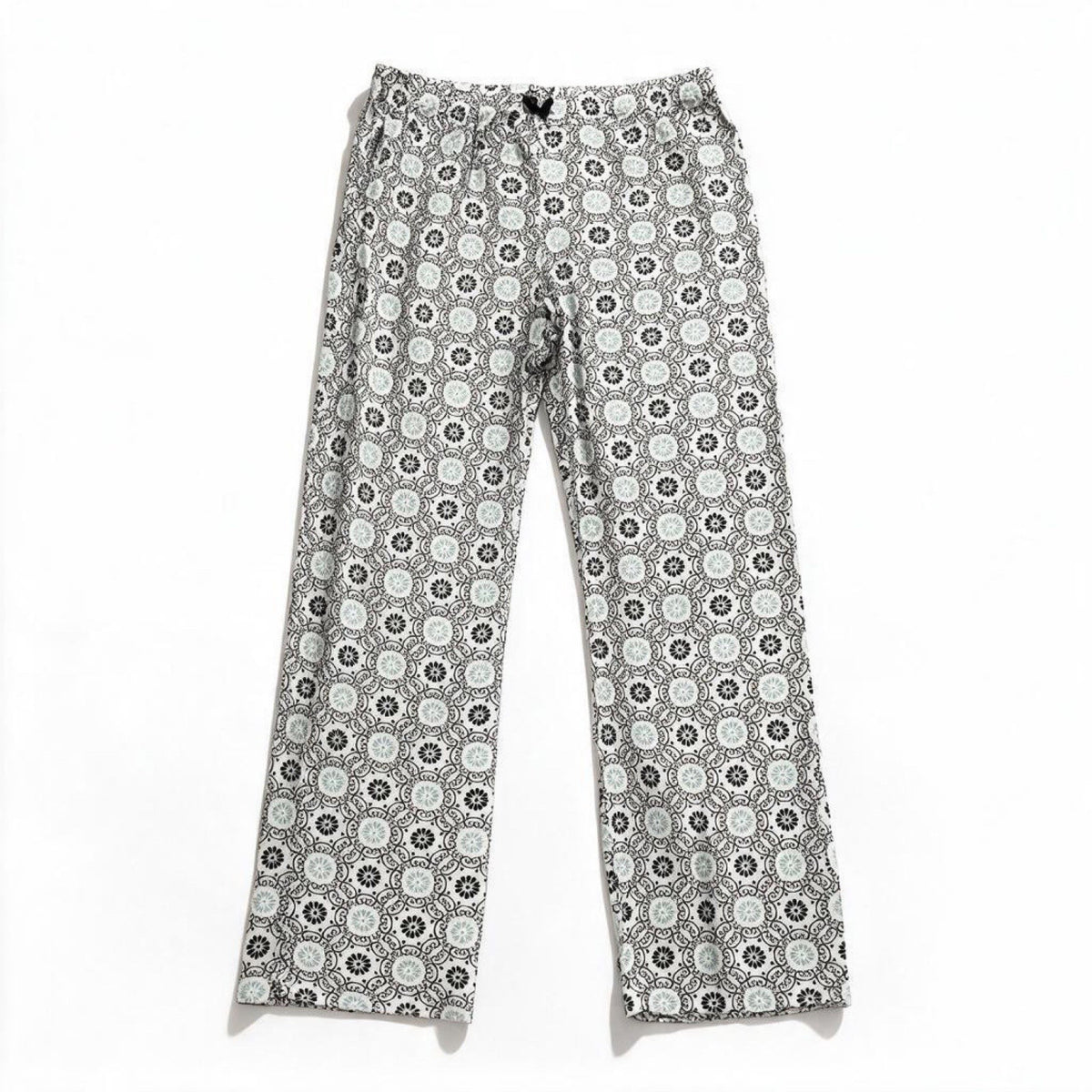 Kathy Ireland Womens L Black White Medallion Print Sleepwear Pants Cozy