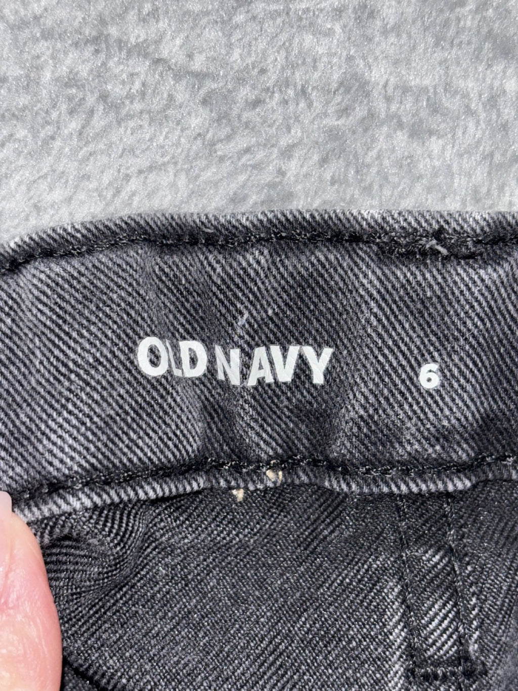 Old Navy Girls Sizes 5 to 7 4 Piece Bundle Jeans Skirts Top Cat and Jack btween
