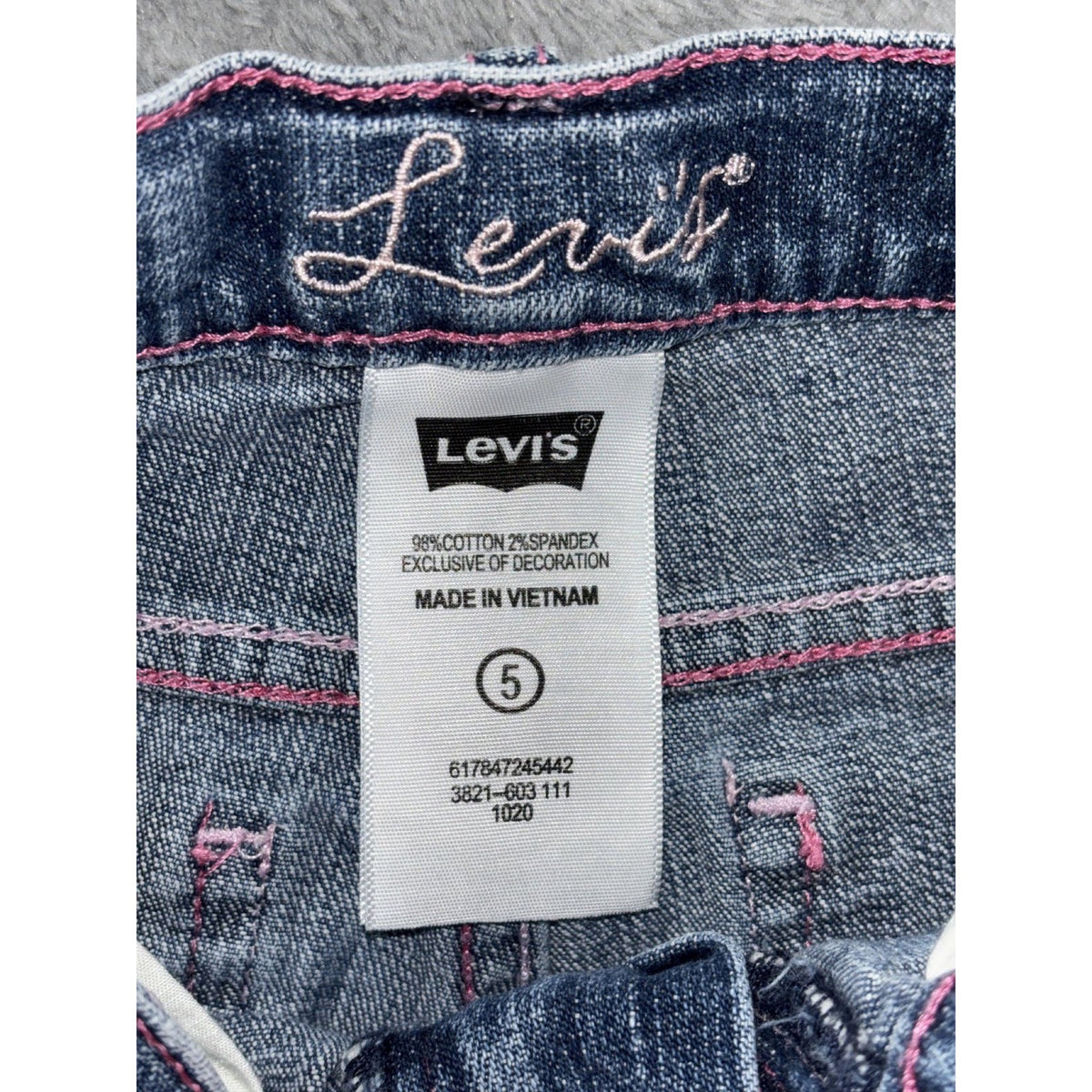 Guess Girls 5 to 6X 5 Piece Bundle Levi's Old Navy Wonder Nation Jumping Beans