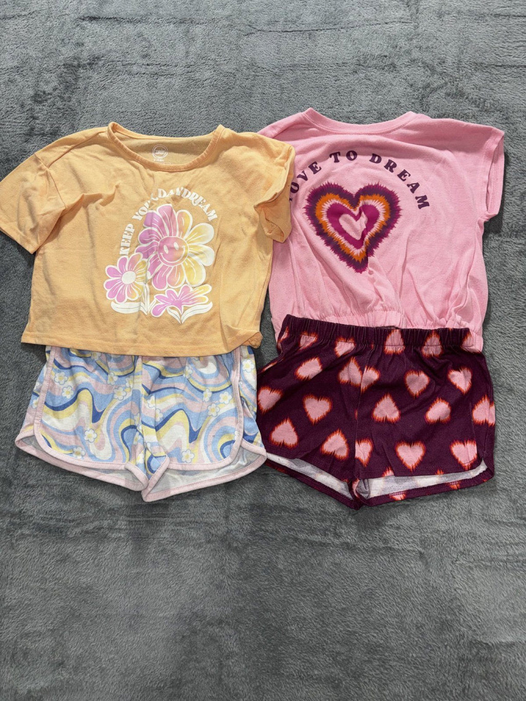 Wonder Nation Girls Sizes 6 to 6X 4 Piece Outfit Bundle Carter's Tees Shorts