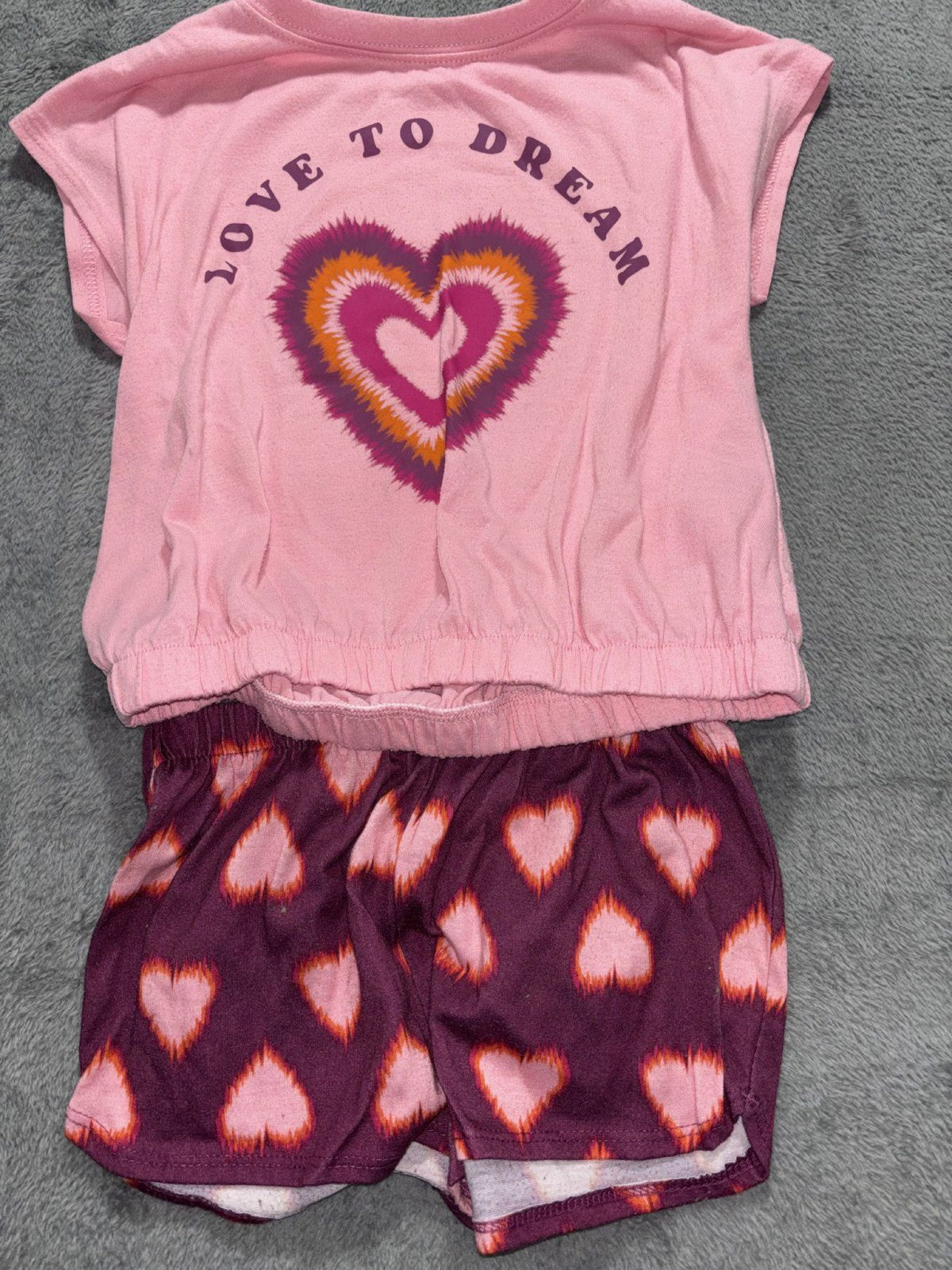 Wonder Nation Girls Sizes 6 to 6X 4 Piece Outfit Bundle Carter's Tees Shorts