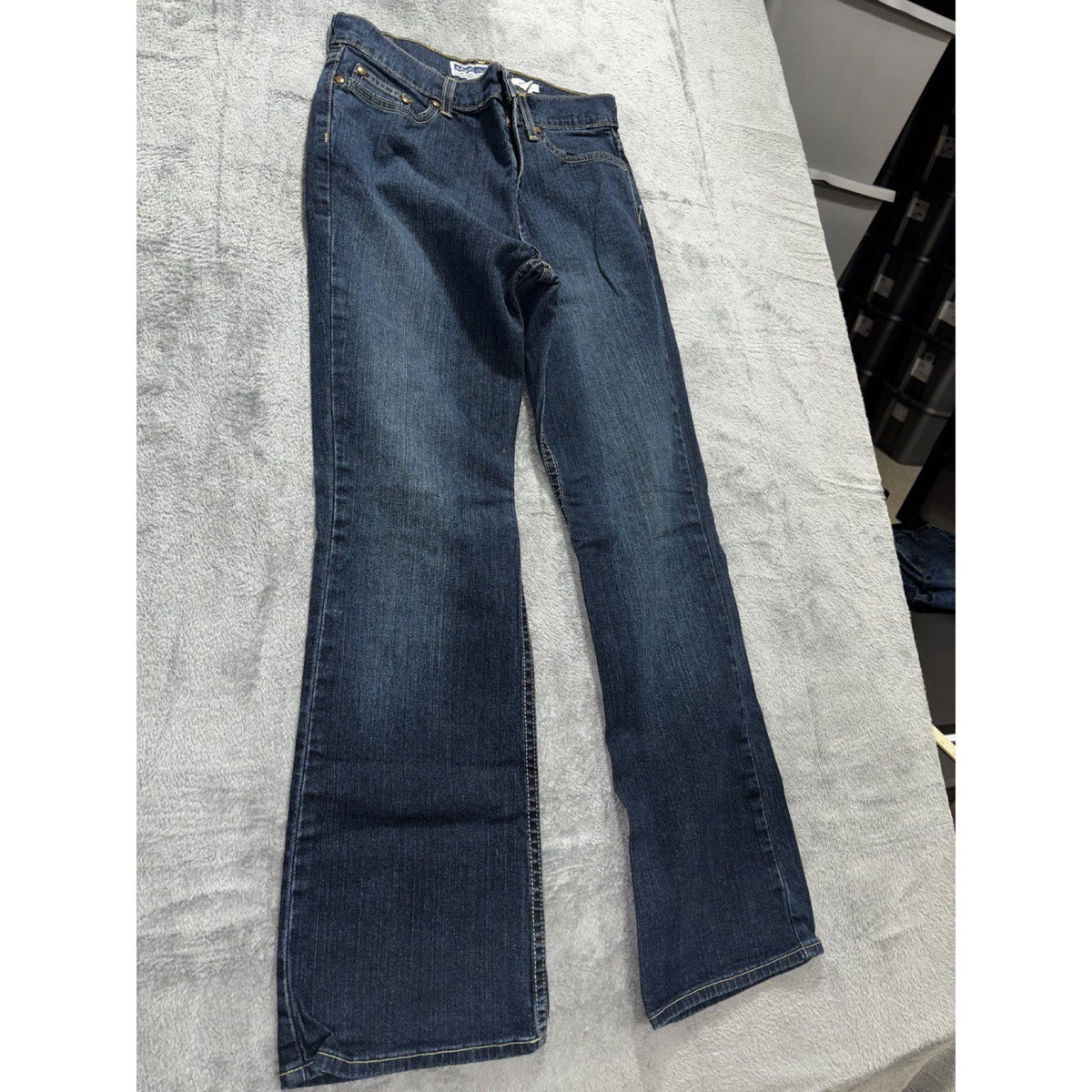 Old Navy Womens 8 Short Dark Blue Boot Cut Jeans Just Below Waist Casual