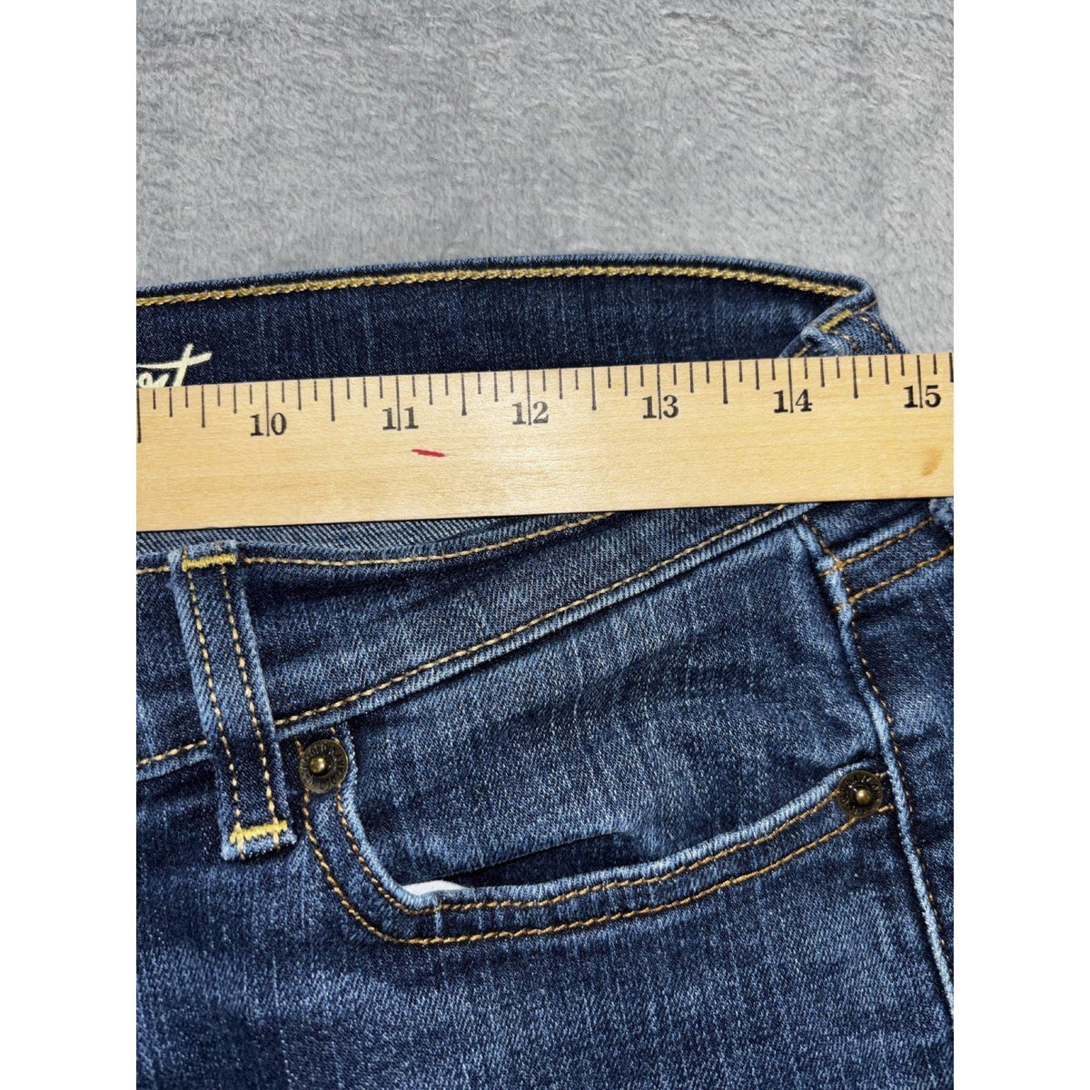 Old Navy Womens 6 Short Dark Wash The Sweetheart Jeans Rolled Cuff Casual
