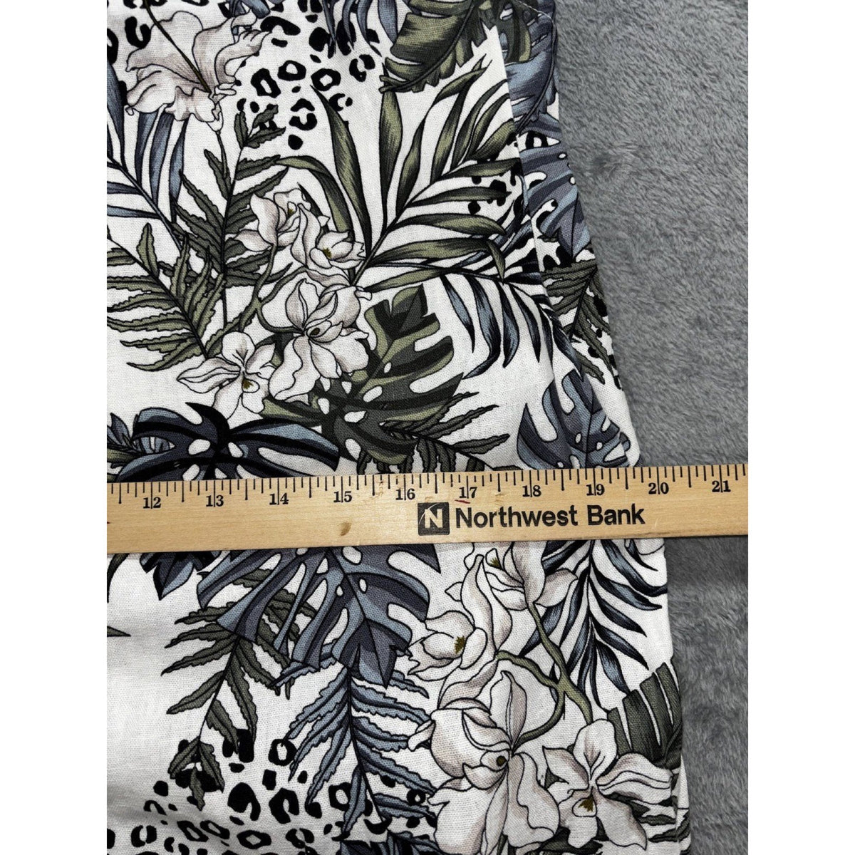 Tahari Womens M White Green Tropical Print Sleeveless Shift Dress Boho Coastal