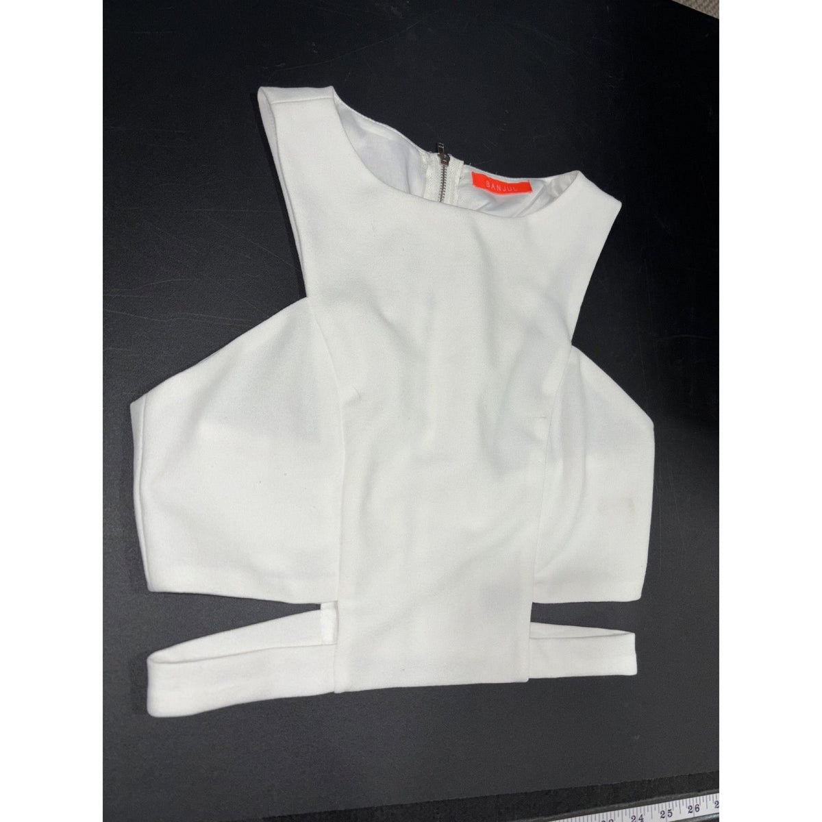 BANJUL Womens White Sleeveless Cutout Crop Top Zip Back Size Not Tagged