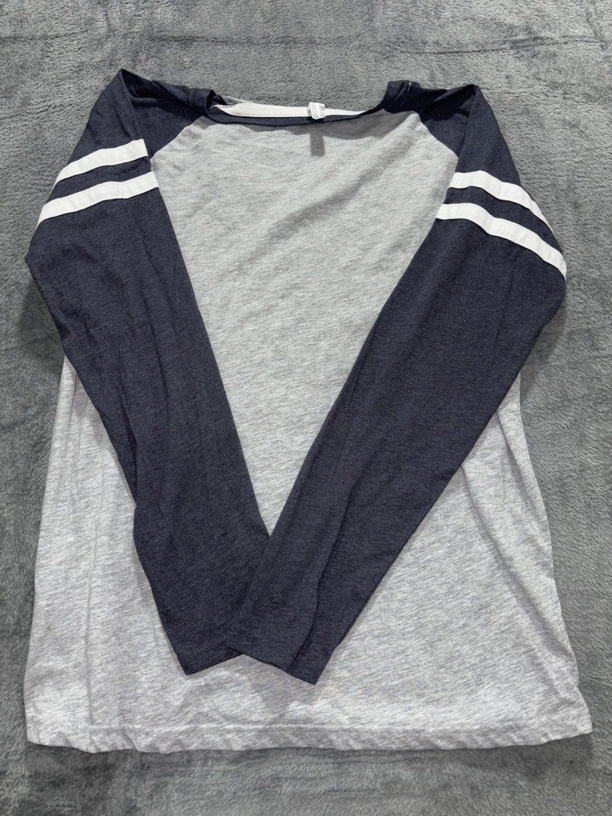 L.A.T Apparel Womens XL Gray Navy Raglan Long Sleeve Graphic Tee Casual