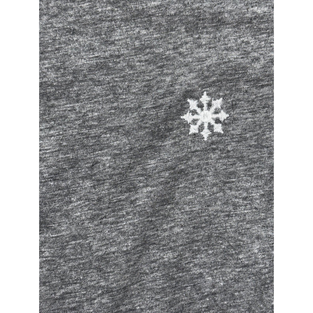 Maurices 24/7 Womens L Gray Snowflake Crewneck Short Sleeve Tee Casual Winter