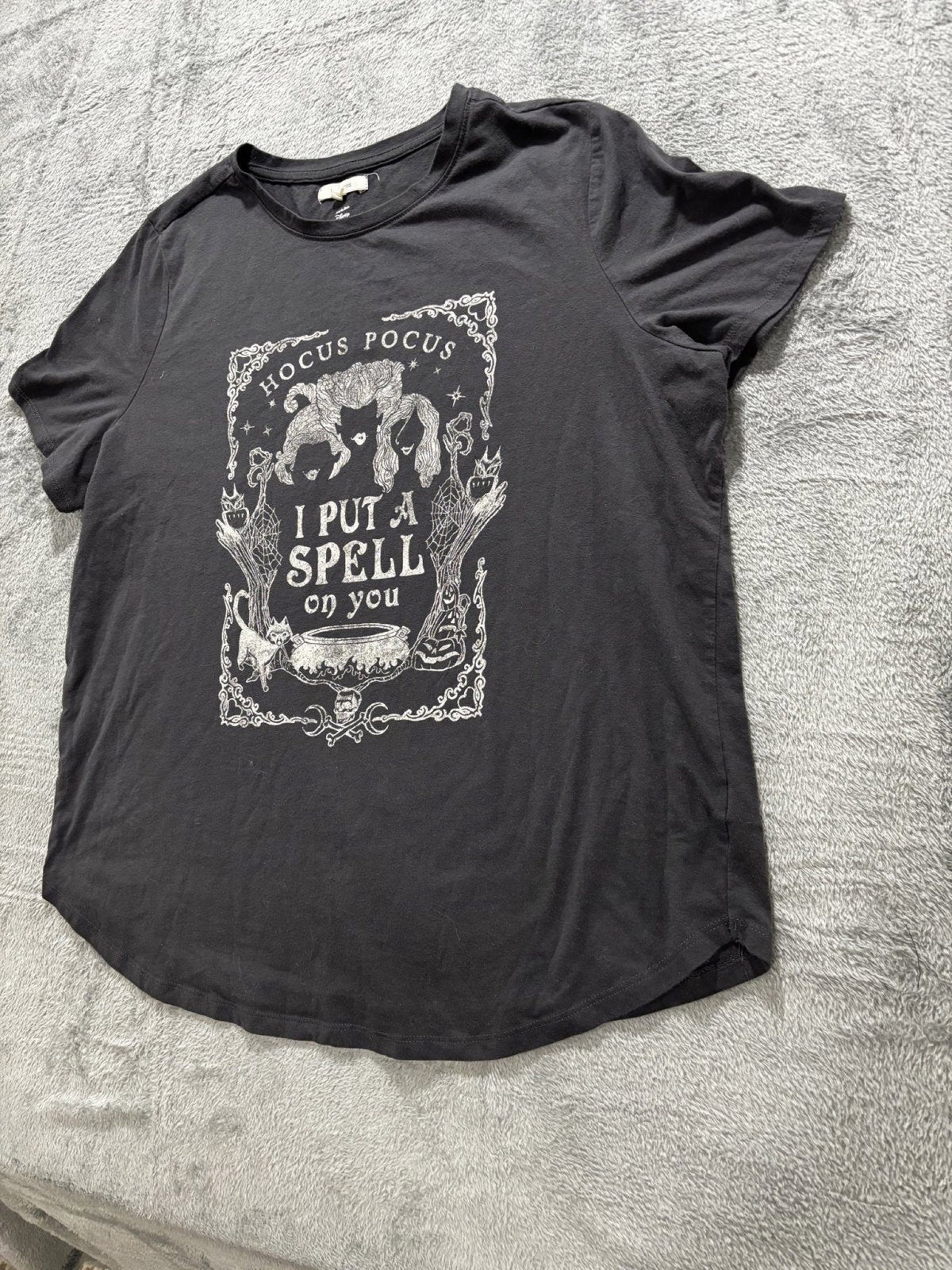 Maurices Womens 0X Black Disney Hocus Pocus Graphic Tee Halloween Casual