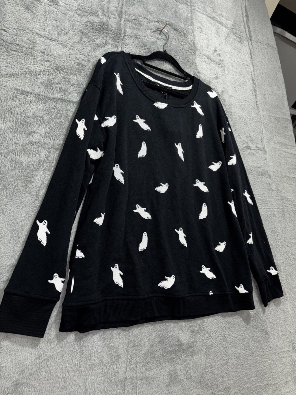 NWT Jane + Delancey Womens L Black Ghost Print Sweatshirt Halloween Casual