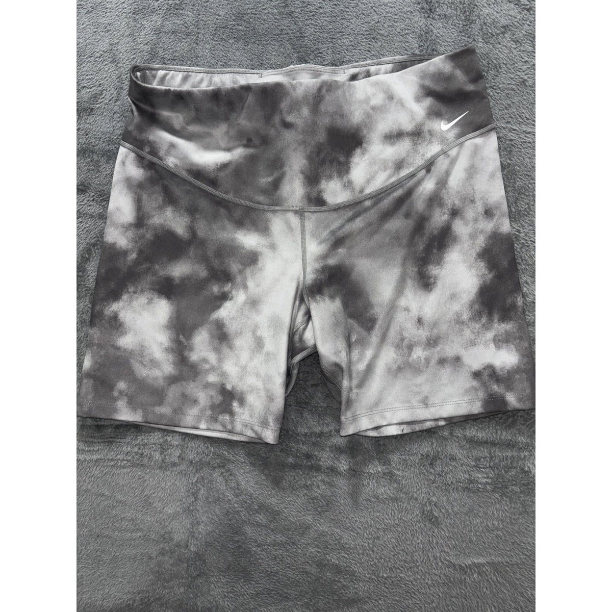 Nike Womens 1X Gray Tie Dye Dri-FIT Bike Shorts Athleisure Active
