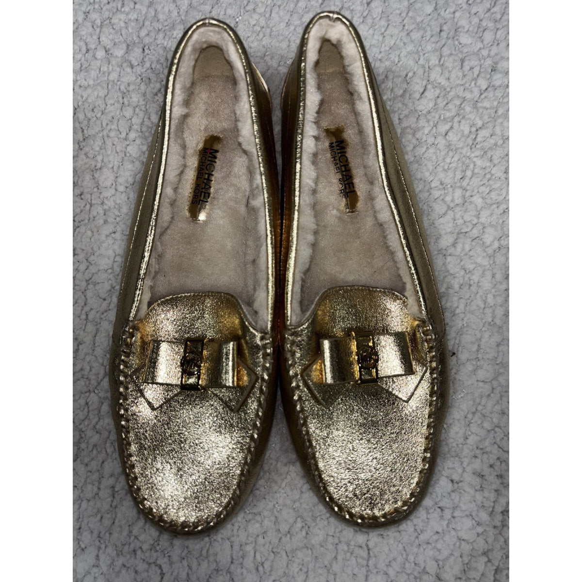 Michael Kors Womens 8.5 Gold Moccasin Loafers Faux Shearling Cozy Preppy