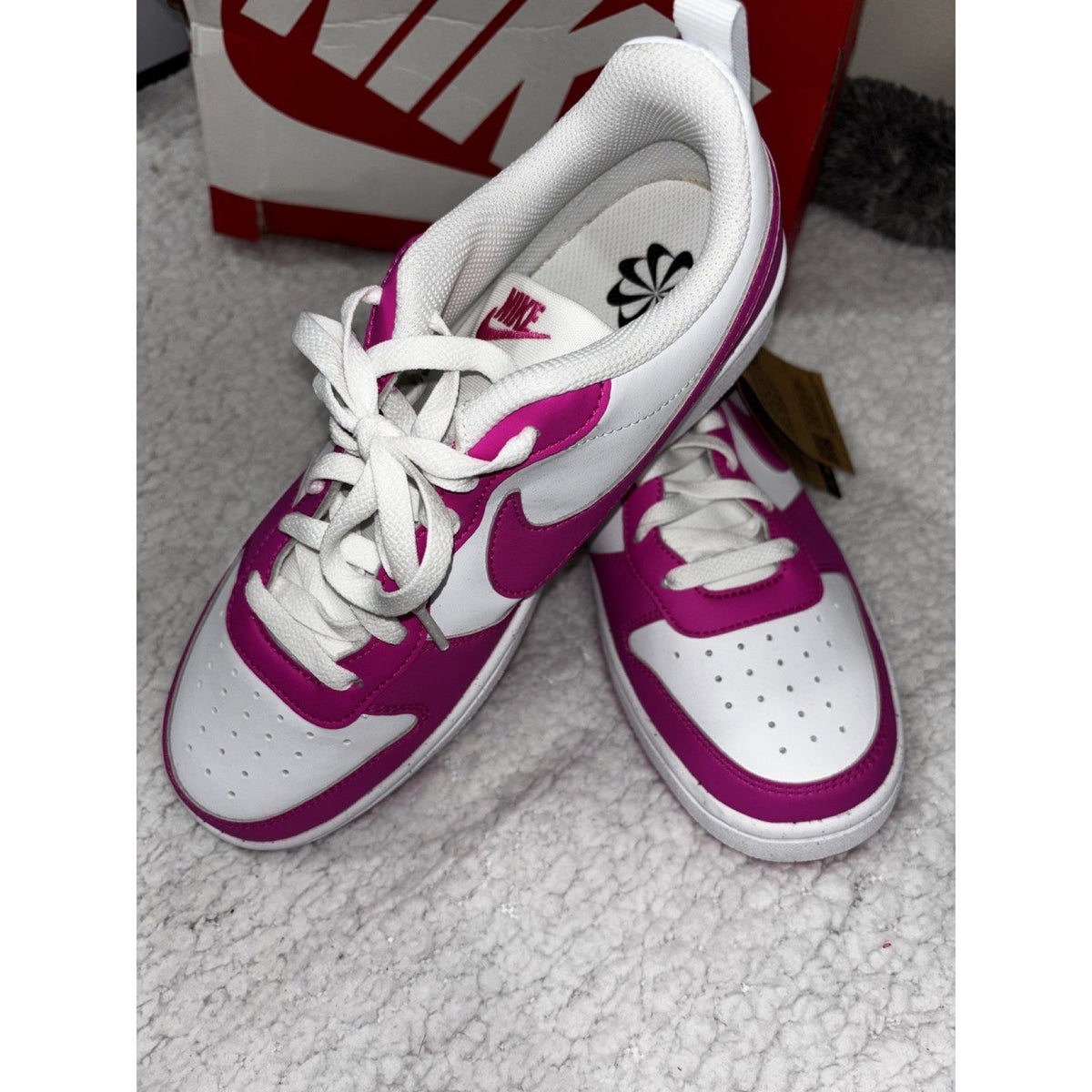 Nike Kids Youth 7Y White Fuchsia Low Top Sneakers Athletic Casual