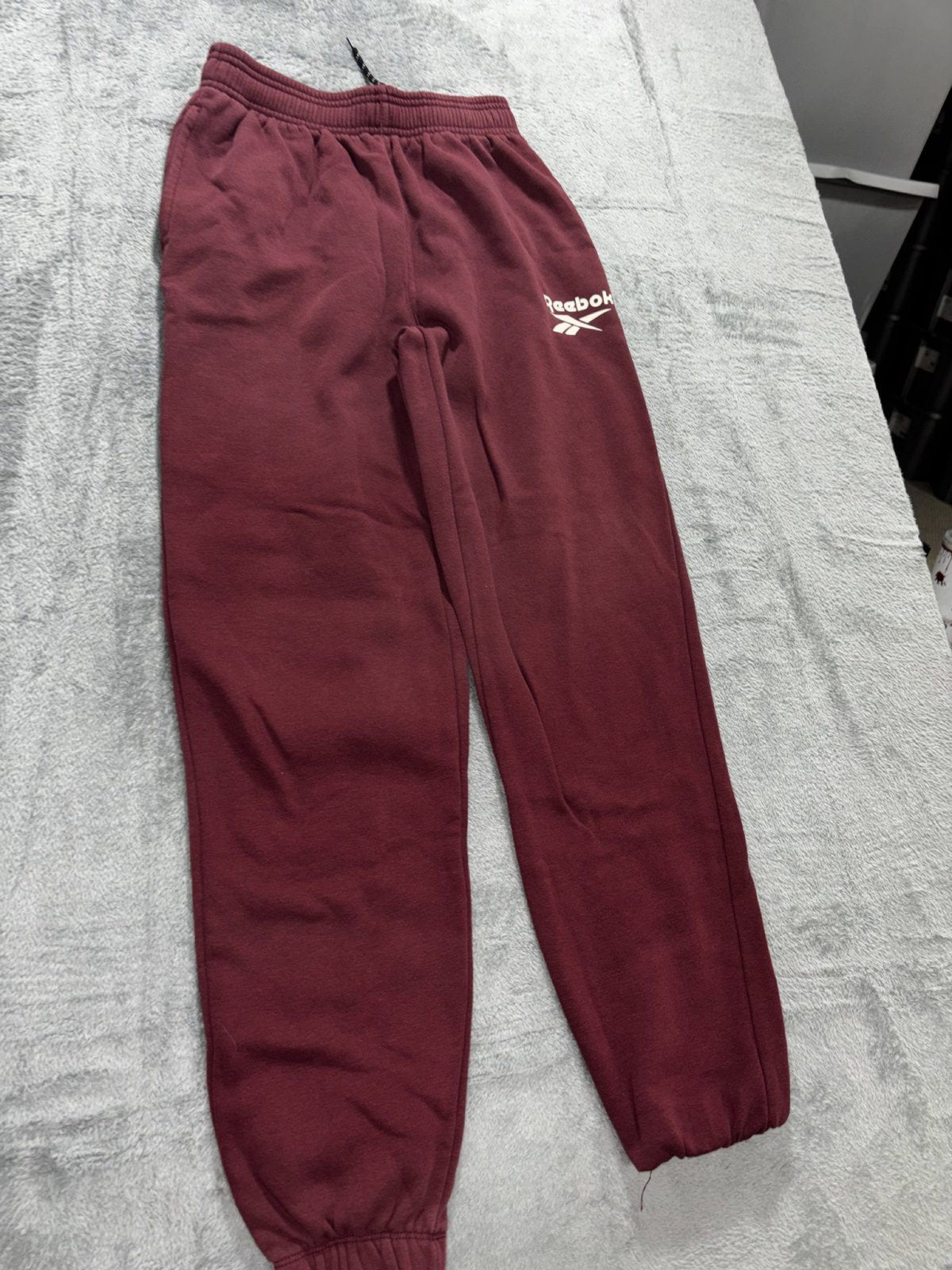 Reebok Kids XL 18/20 Maroon Fleece Joggers Casual Athleisure