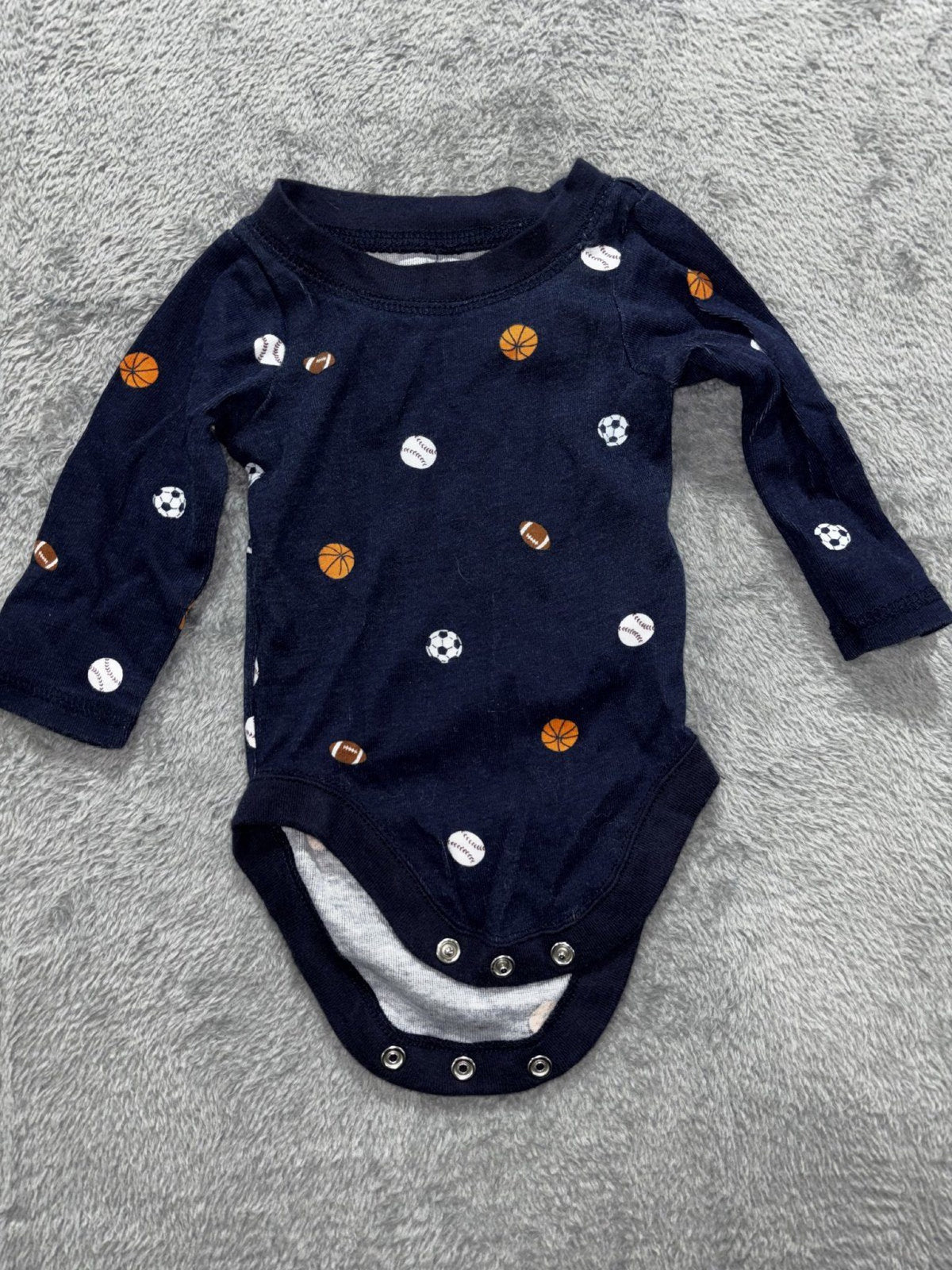 Nike Baby Boys 0-3M 5 Piece Bundle Sports Bodysuits Red Gray Navy Cream