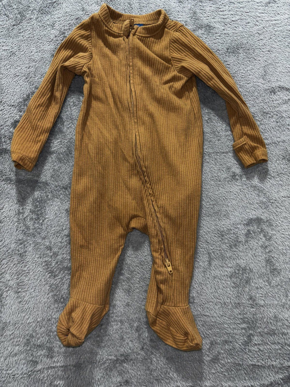 Old Navy Baby 0-3M 5 Piece Bundle Denim Overalls Footies Mustard Olive Oat