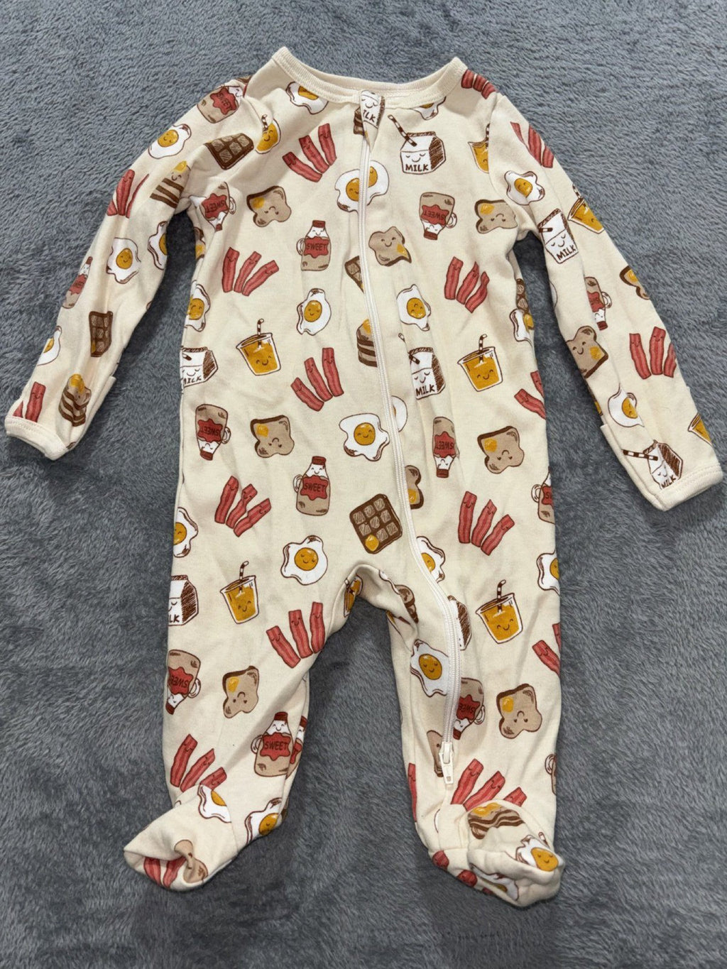 Carter's Baby NB to 0-3M 5 Piece Bundle Sleepers Sleep Sacks Cream Gray Navy