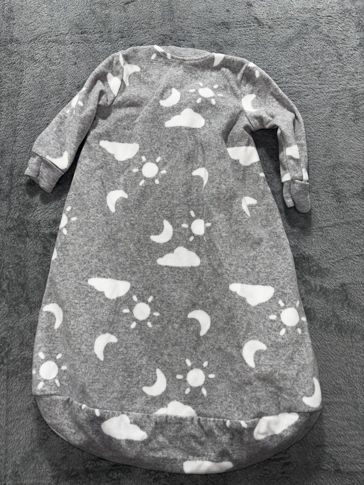 Carter's Baby NB to 0-3M 5 Piece Bundle Sleepers Sleep Sacks Cream Gray Navy