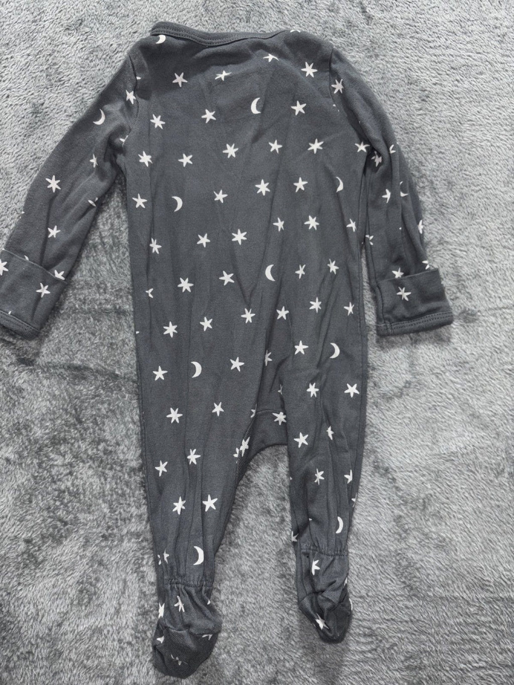 Carter's Baby NB to 0-3M 5 Piece Bundle Sleepers Sleep Sacks Cream Gray Navy