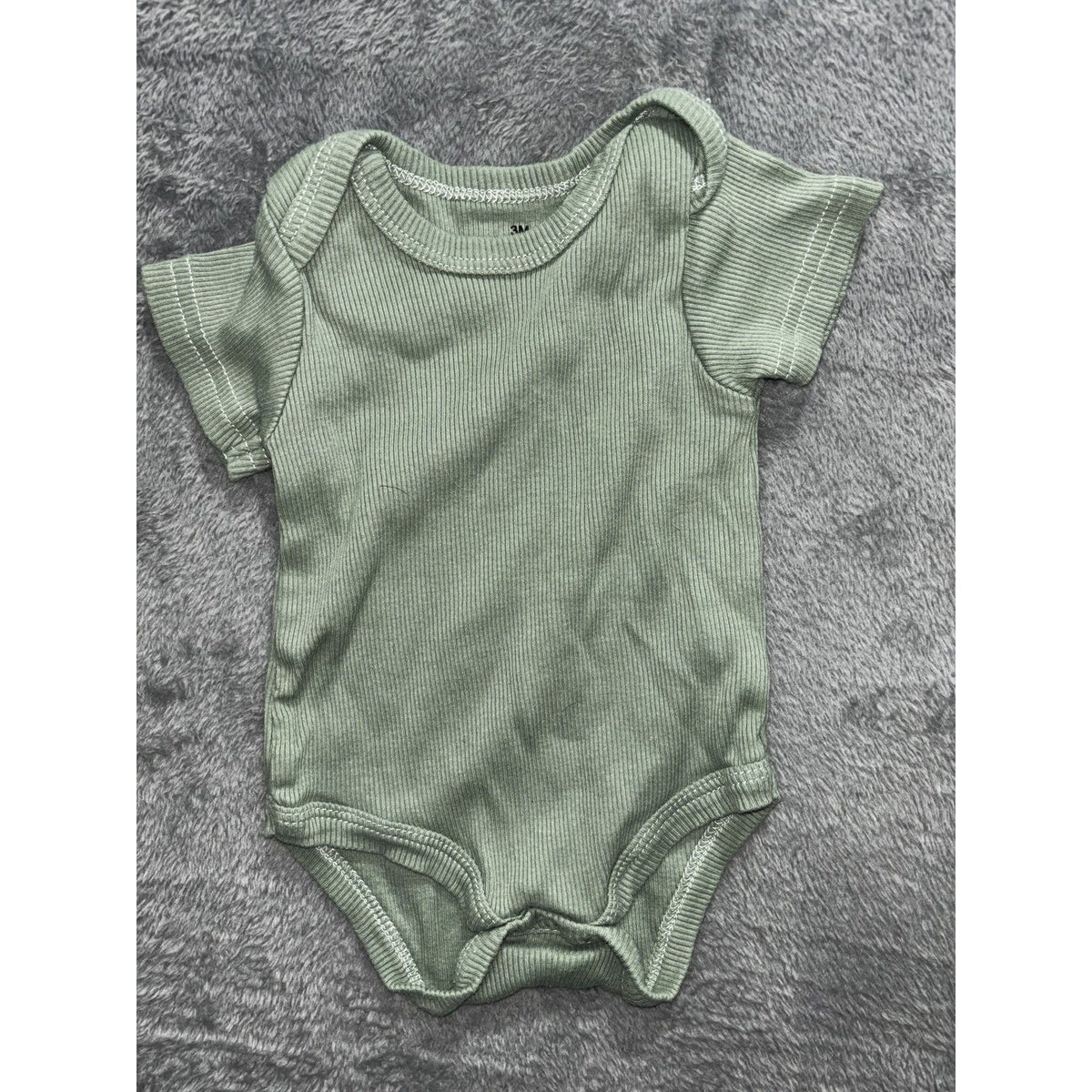 Carter's Baby 3M 5 Piece Bundle Rompers Bodysuits Bear Dino Navy Cream Green