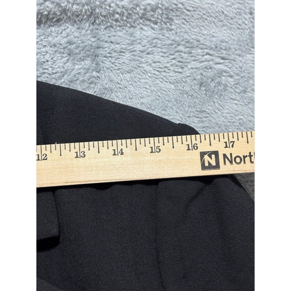 Shoulder measurement close up
