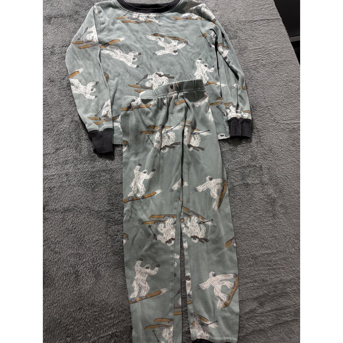 Carter's Kids 6/6A Pajama Sets Holiday, Yeti for Bed, 3 Sets 6 Piece Bundle